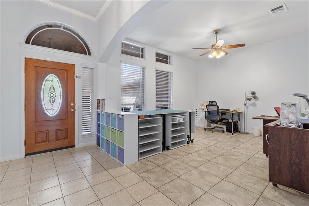 2101 Aaron Ross WAY — photo 5