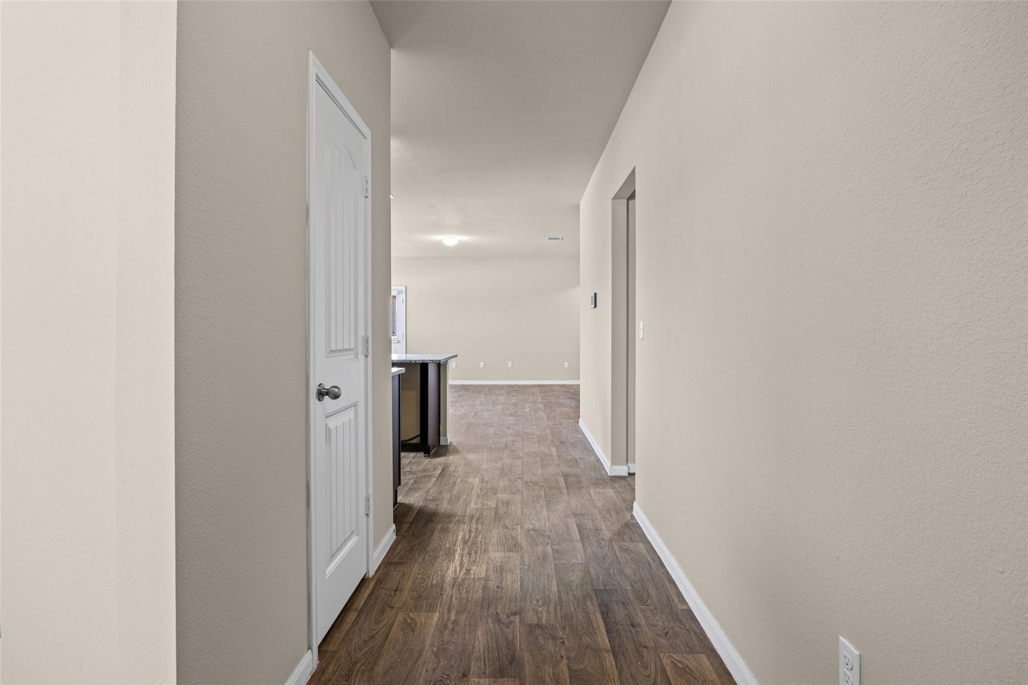 111 Hess DR — photo 3