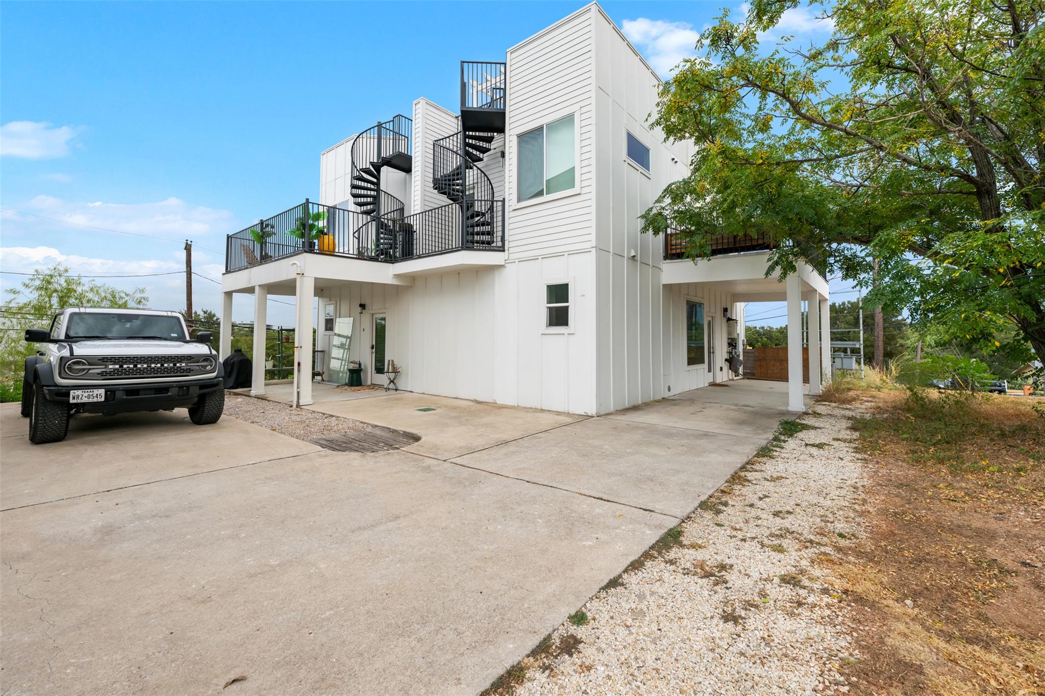 2108 Rosewood Ave #B — photo 5