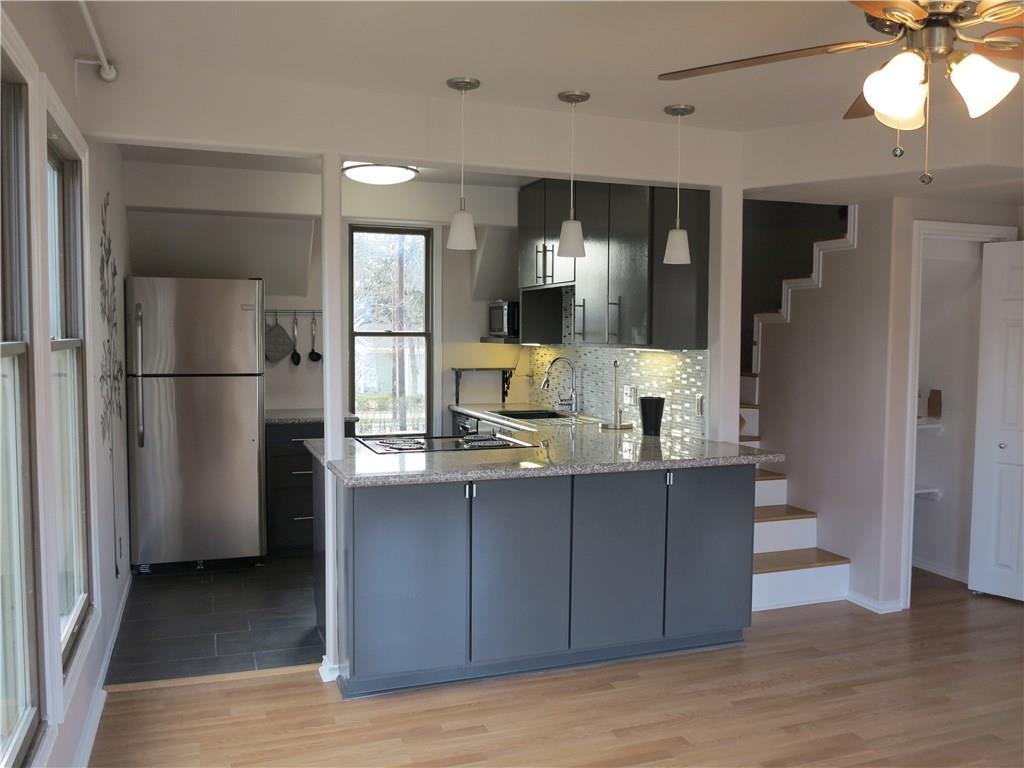 310 University Ave #B — photo 4