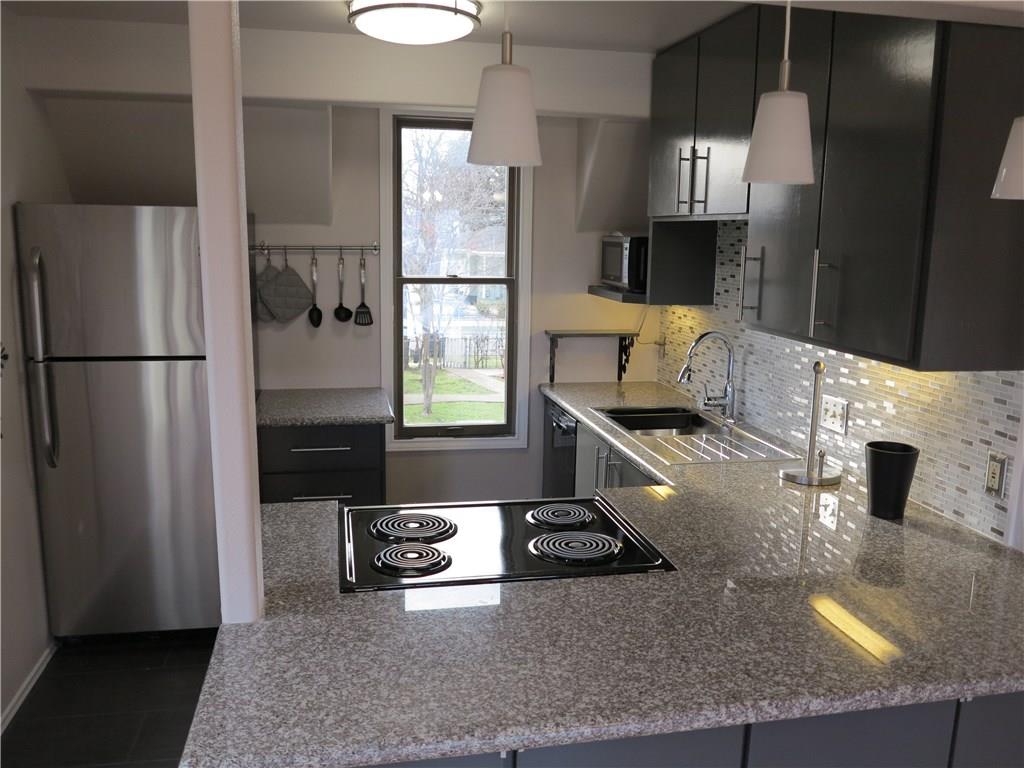 310 University Ave #B — photo 5