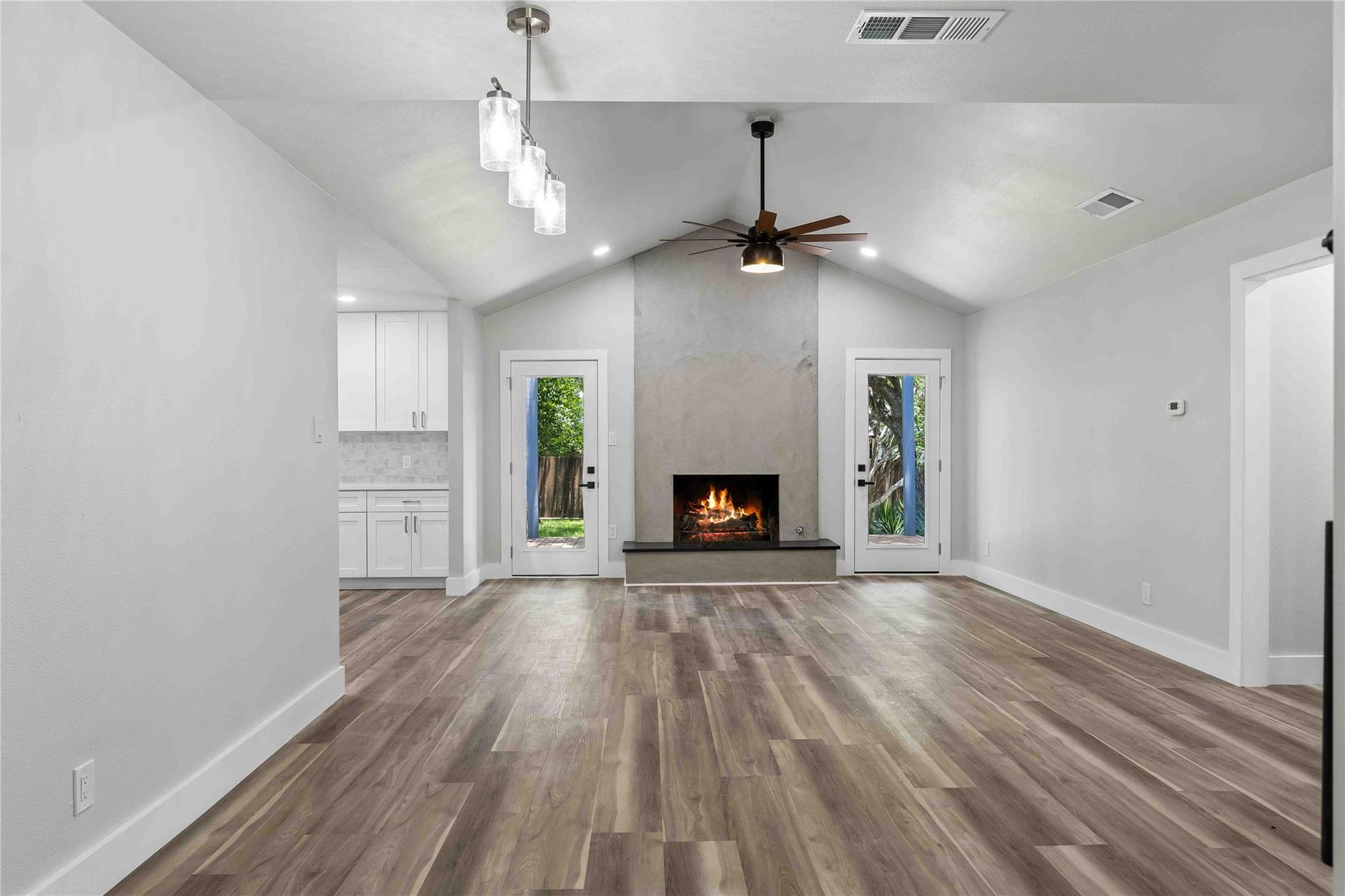 2306 Standish DR — photo 5