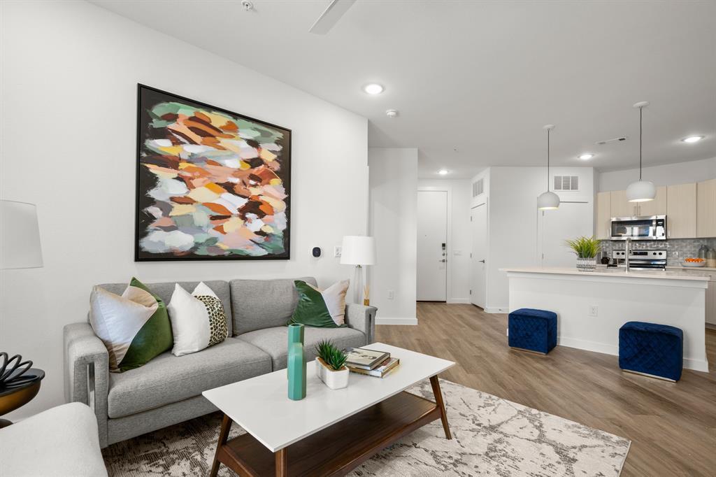6324 Lamar BLVD #419 — photo 4