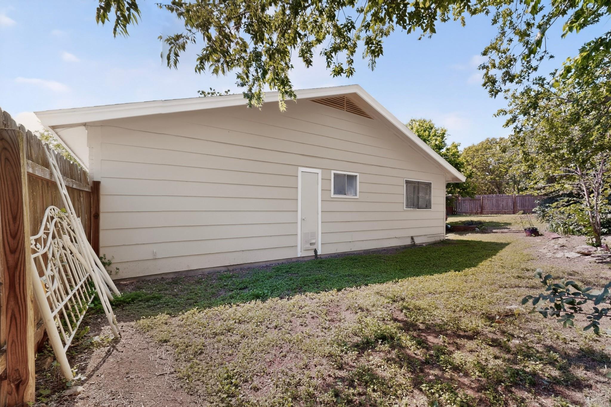 128 Coers CIR — photo 5