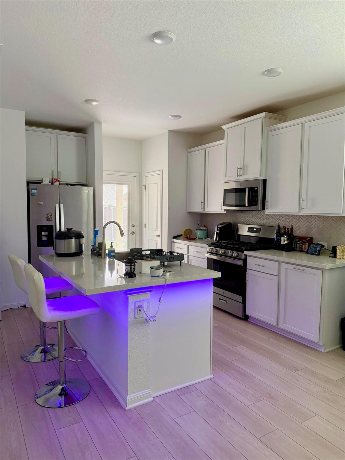 208 Flowers Ave — photo 5