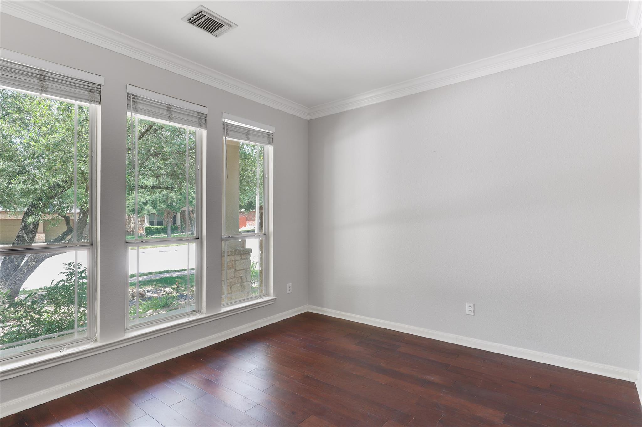 600 Frontier LN — photo 5