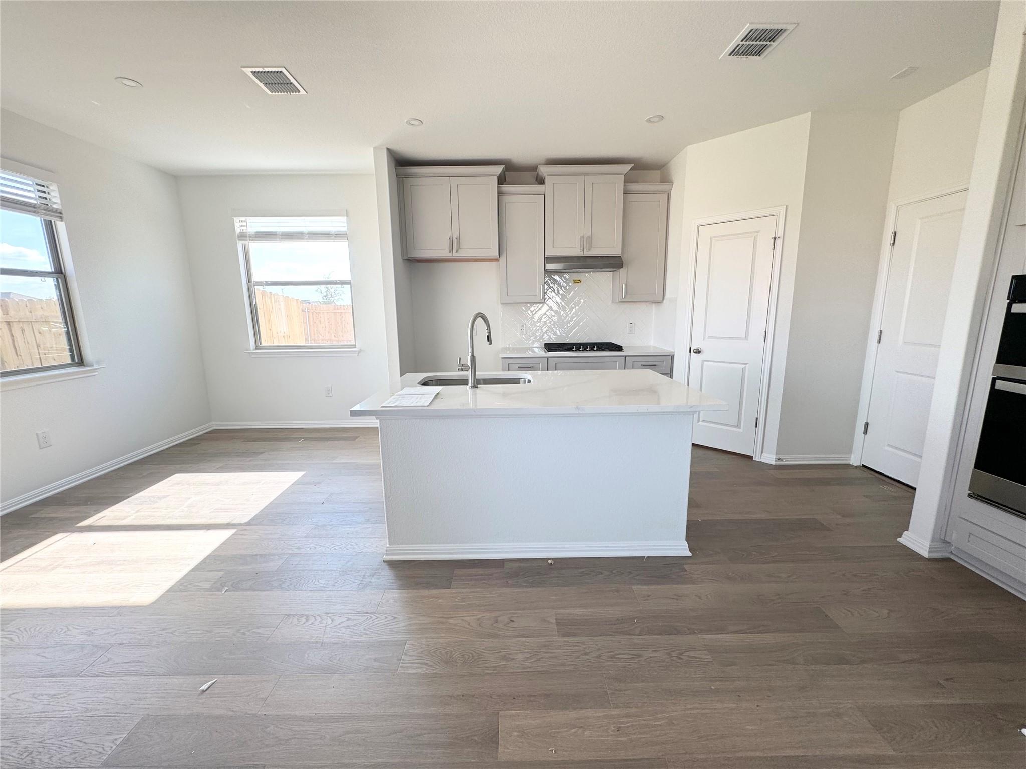 295 Young ST — photo 3