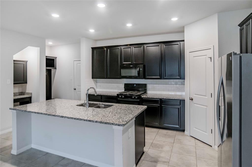 5713 Pleasanton PKWY — photo 3