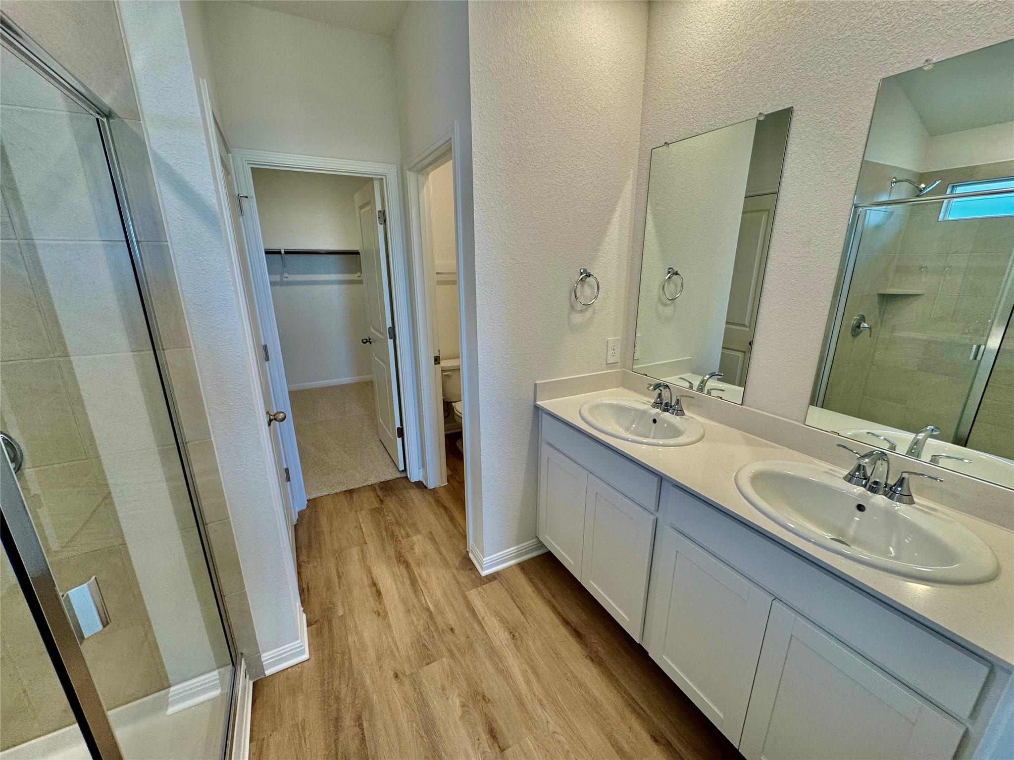 5024 Stockton LN — photo 4