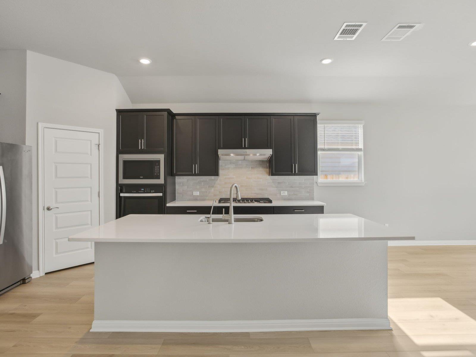 140 Milo CT — photo 3