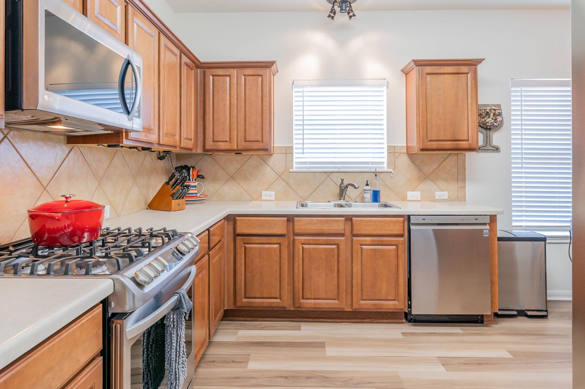 4004 Rocky Shore LN — photo 4