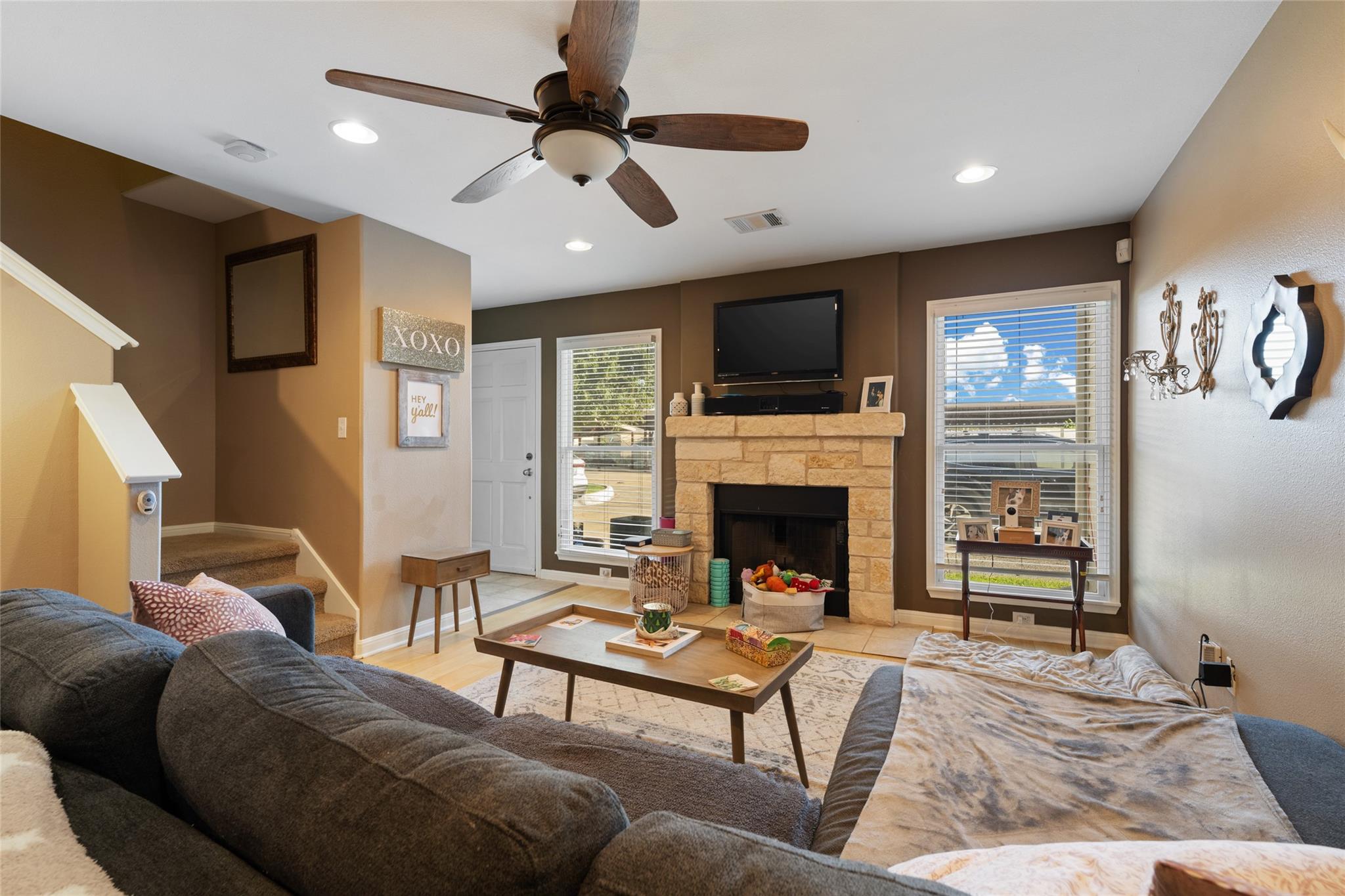 6900 Riverside DR #12 — photo 3