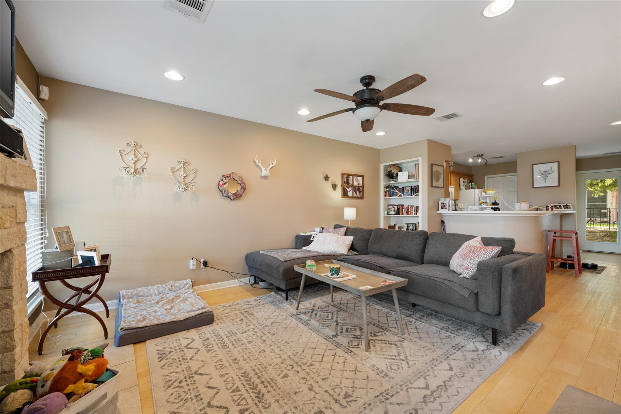 6900 Riverside DR #12 — photo 5