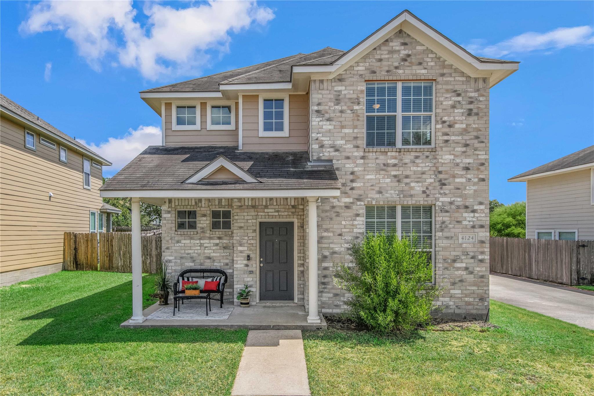 4124 McFarland DR