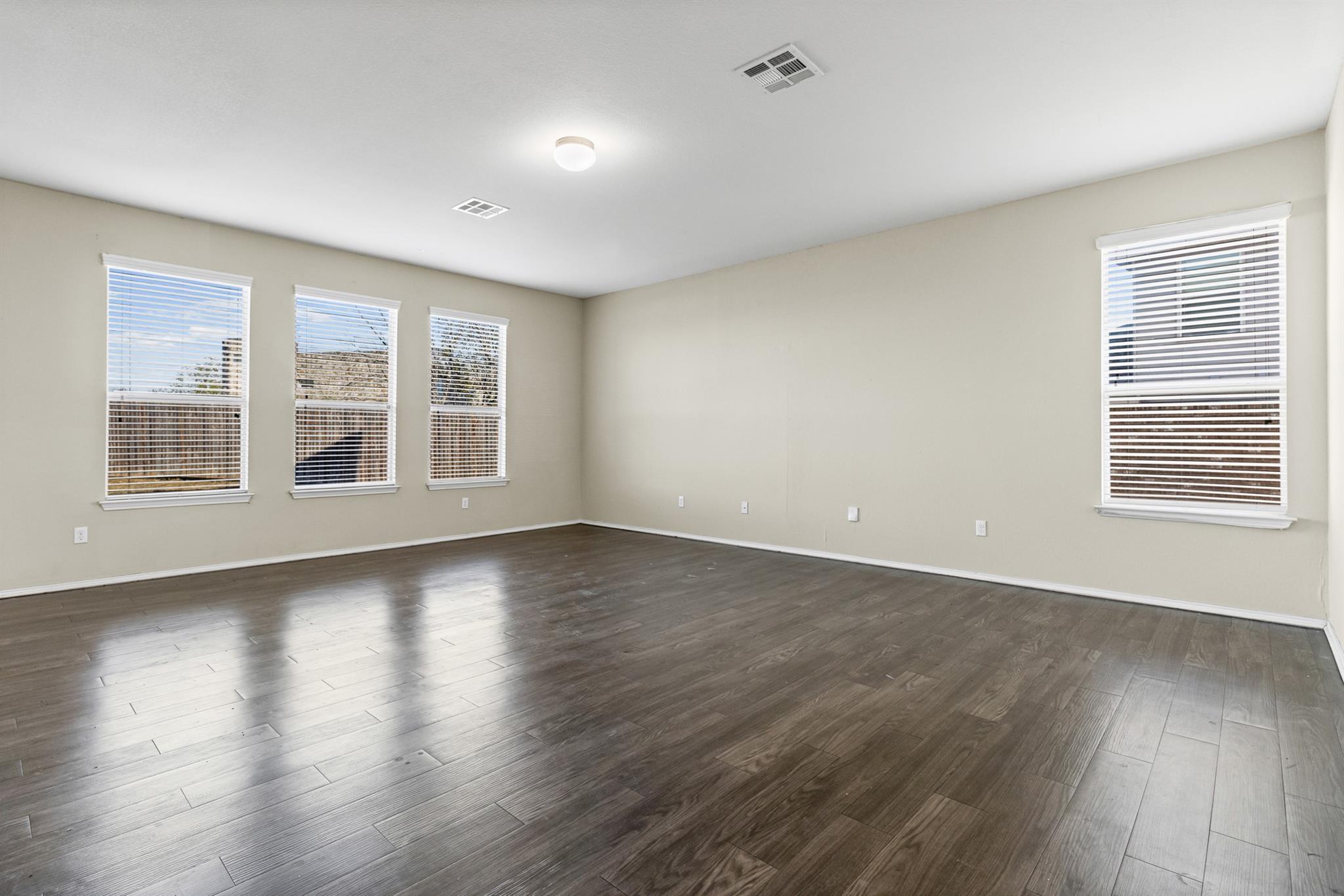 5905 Adair DR — photo 4