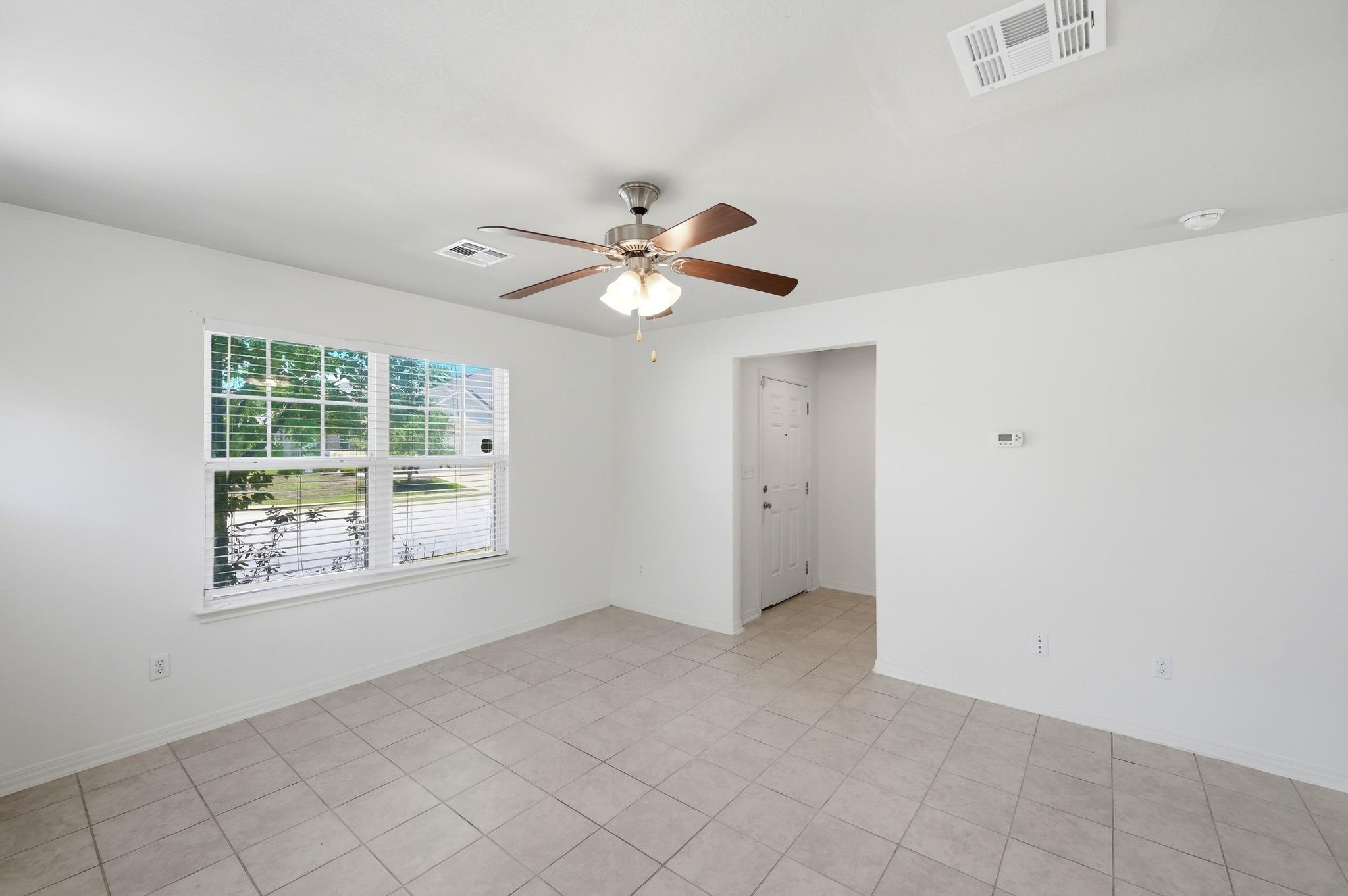 714 Stampede RD — photo 3
