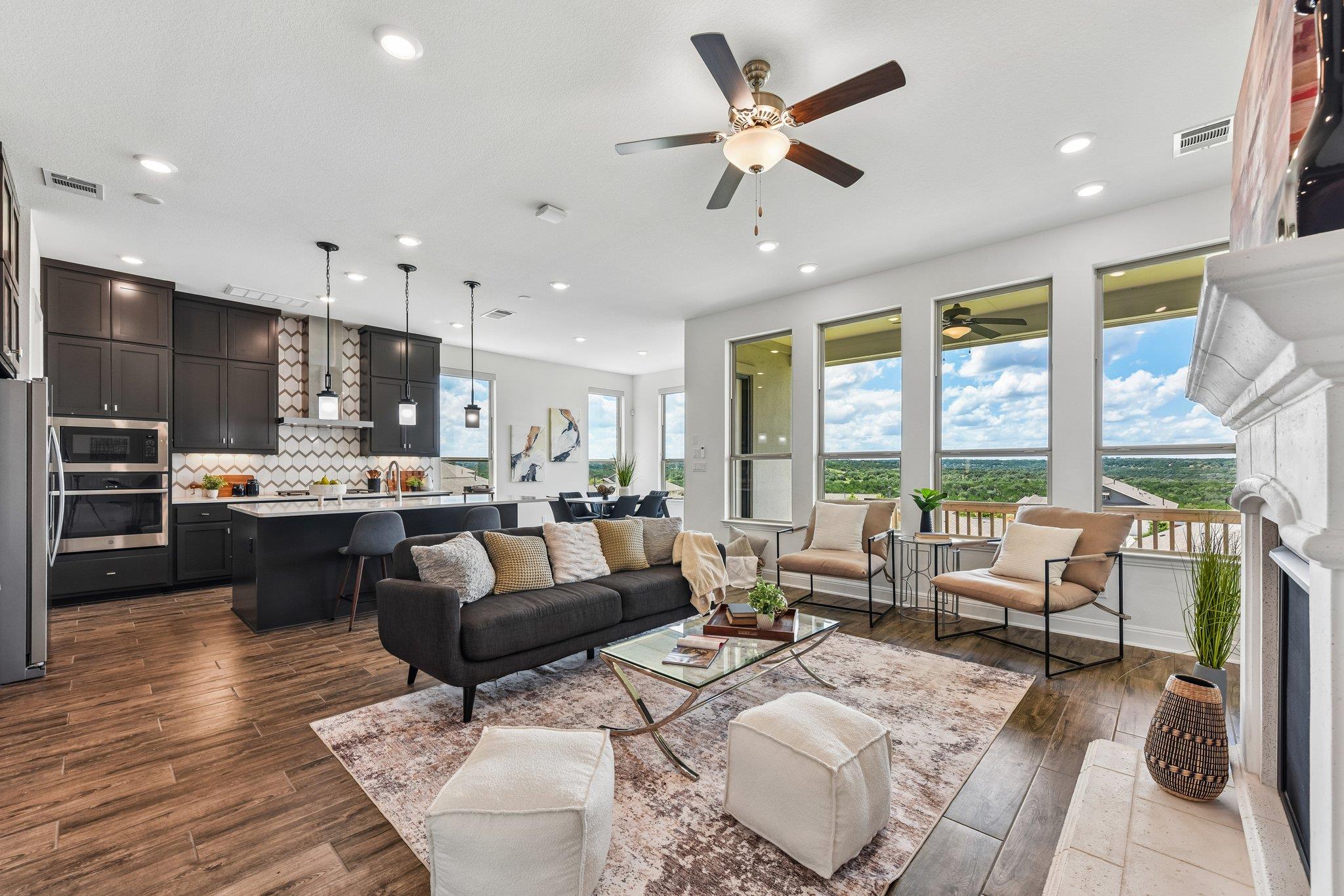 19113 Freeman CIR — photo 4
