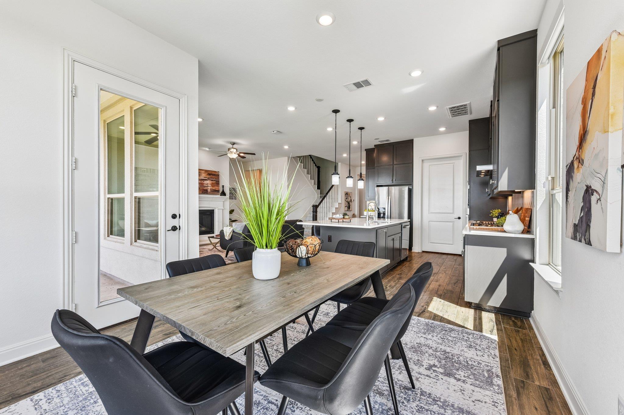 19113 Freeman CIR — photo 5