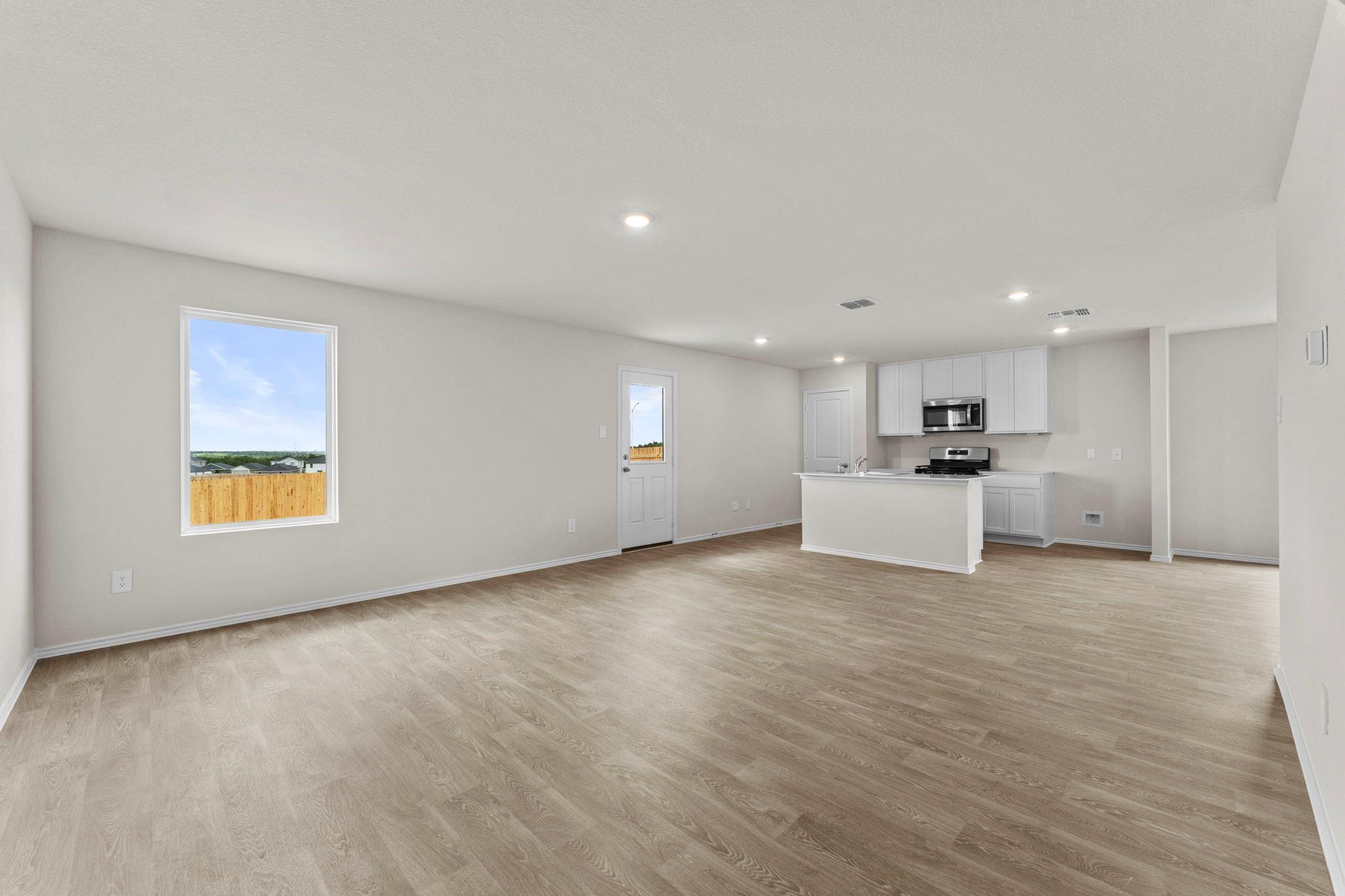 119 Howard DR — photo 3