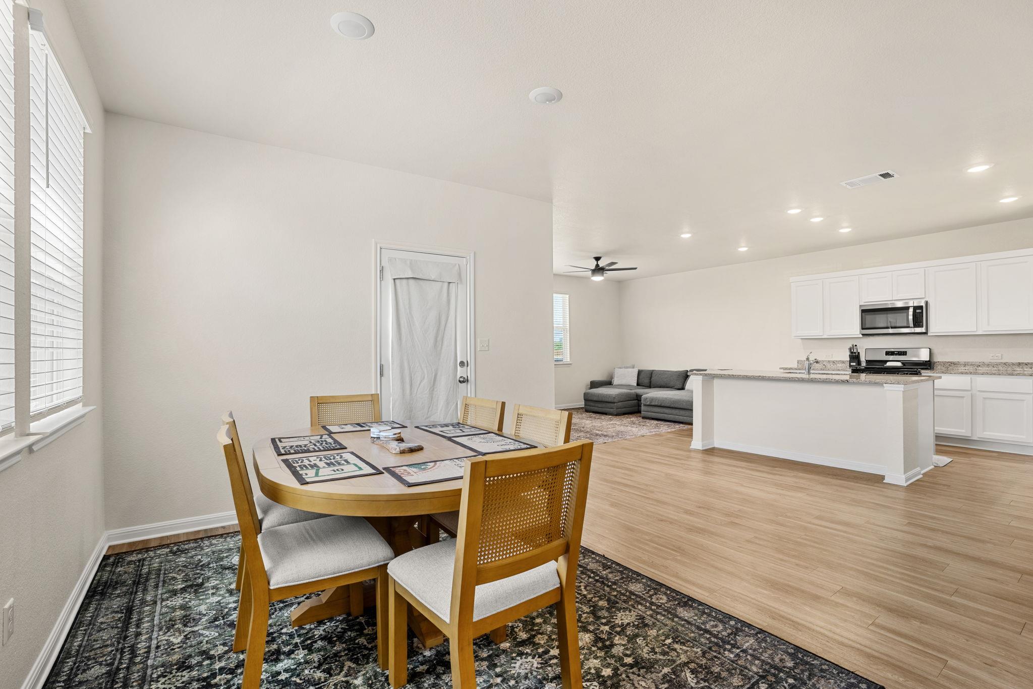 148 Hidalgo LN — photo 4