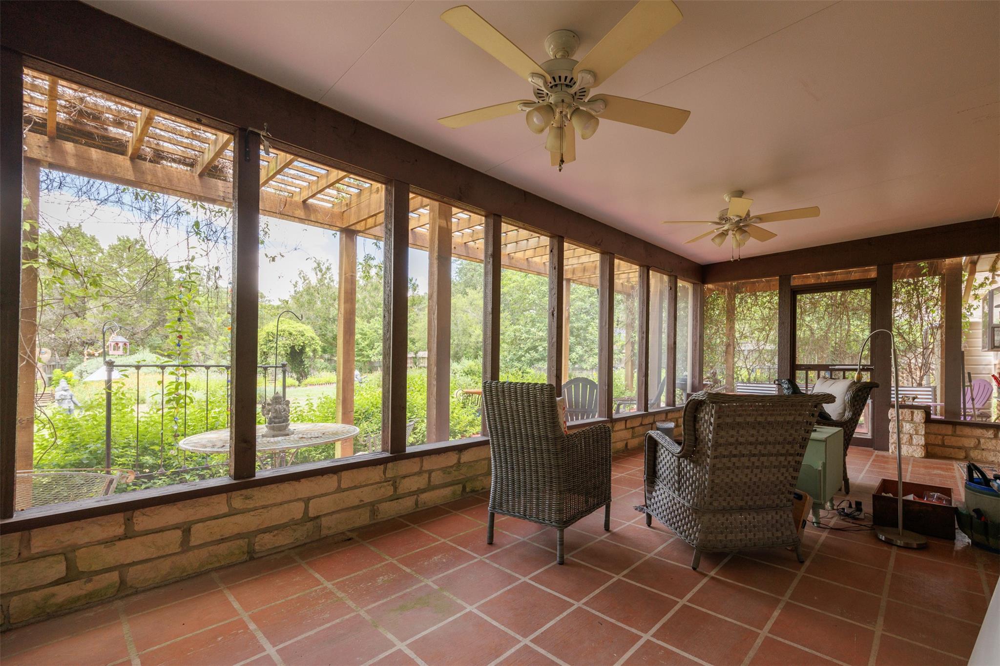 35 Brookmeadow DR — photo 4