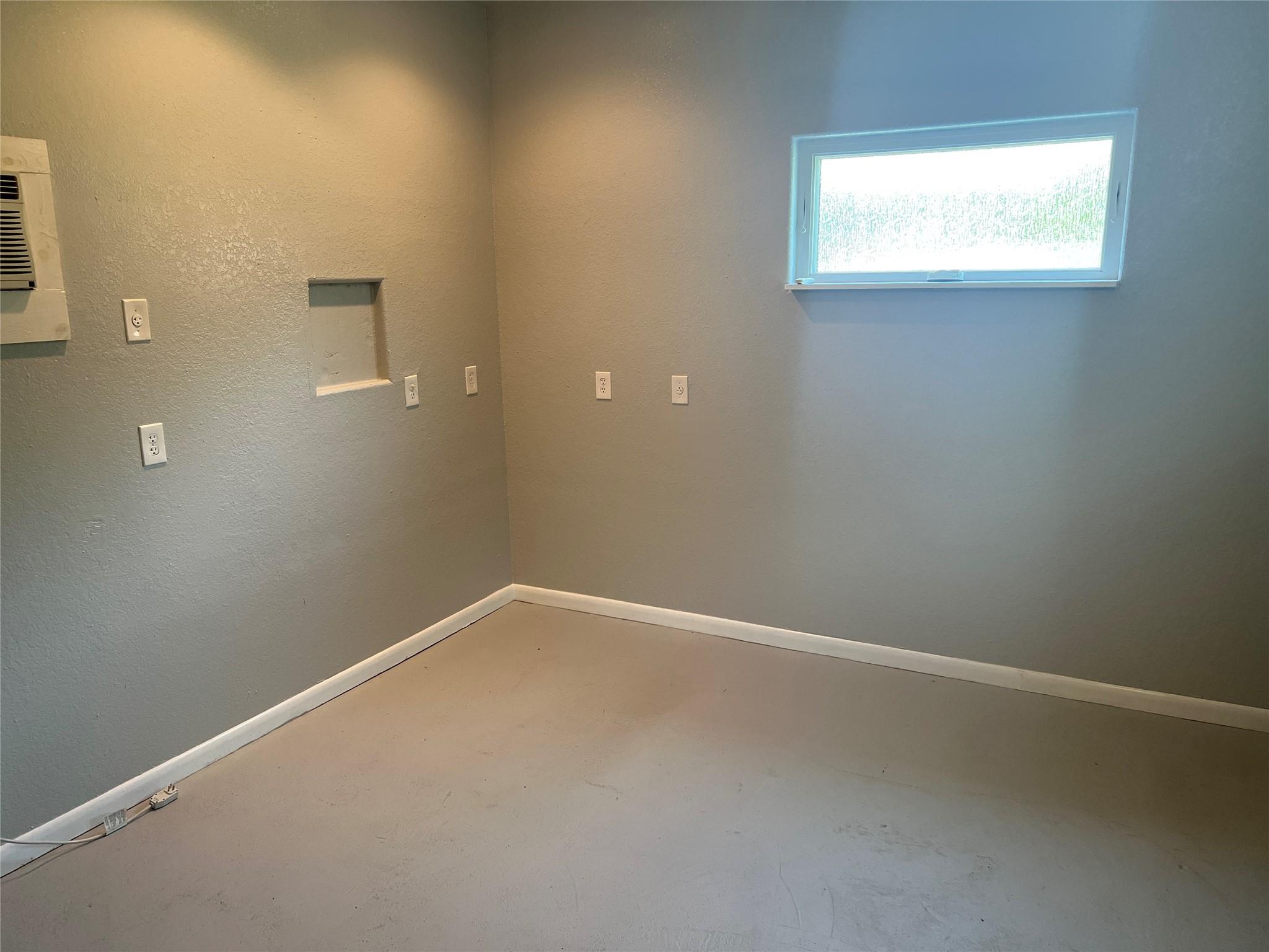 15303 TEXAS ST #2 — photo 4