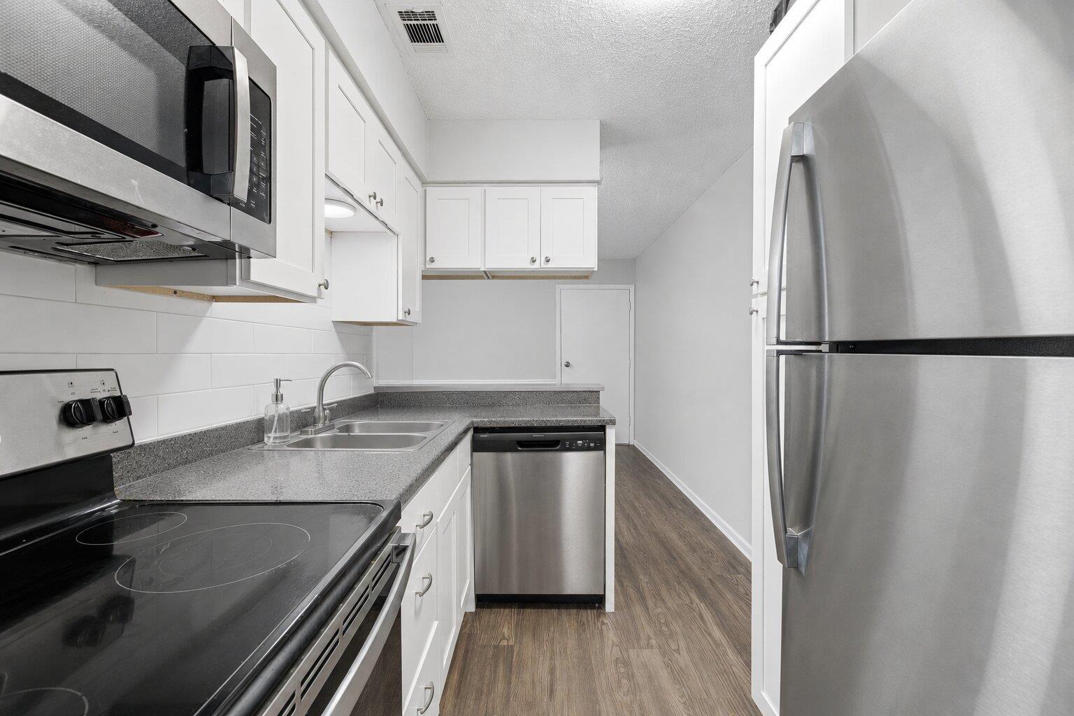 2801 Hemphill PARK #A301 — photo 3