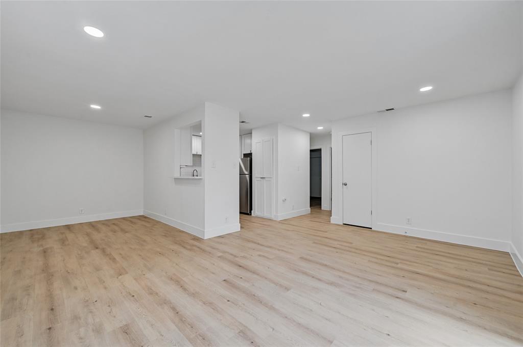 2617 Ektom DR — photo 3