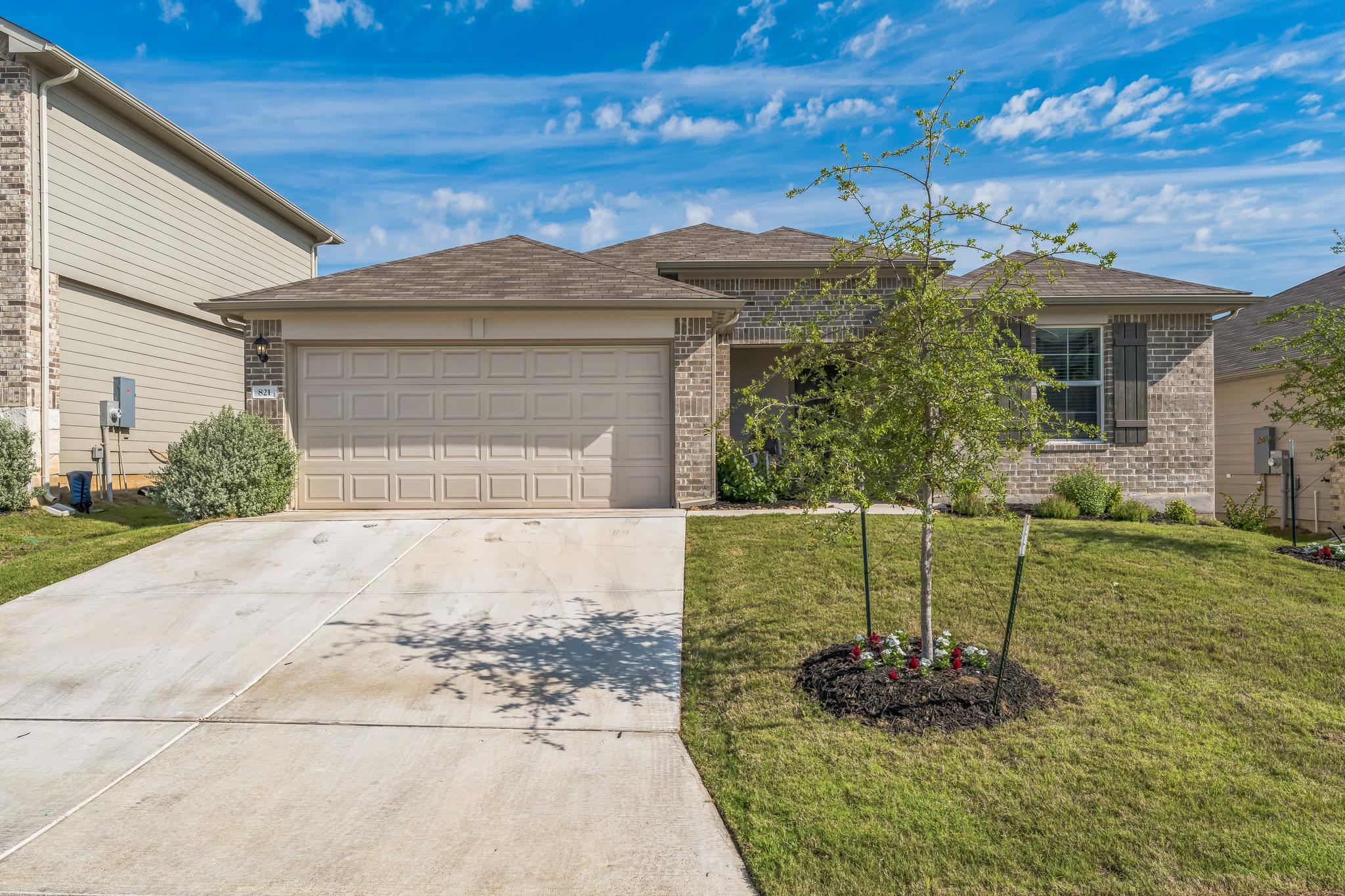 821 Bahia PL — photo 3