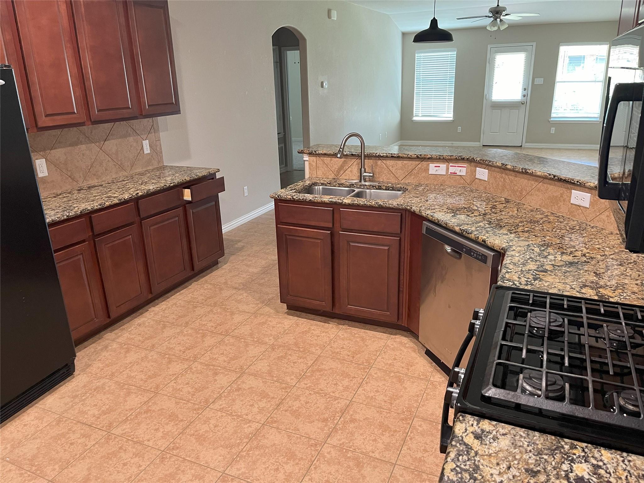 2375 Garlic Creek DR — photo 5