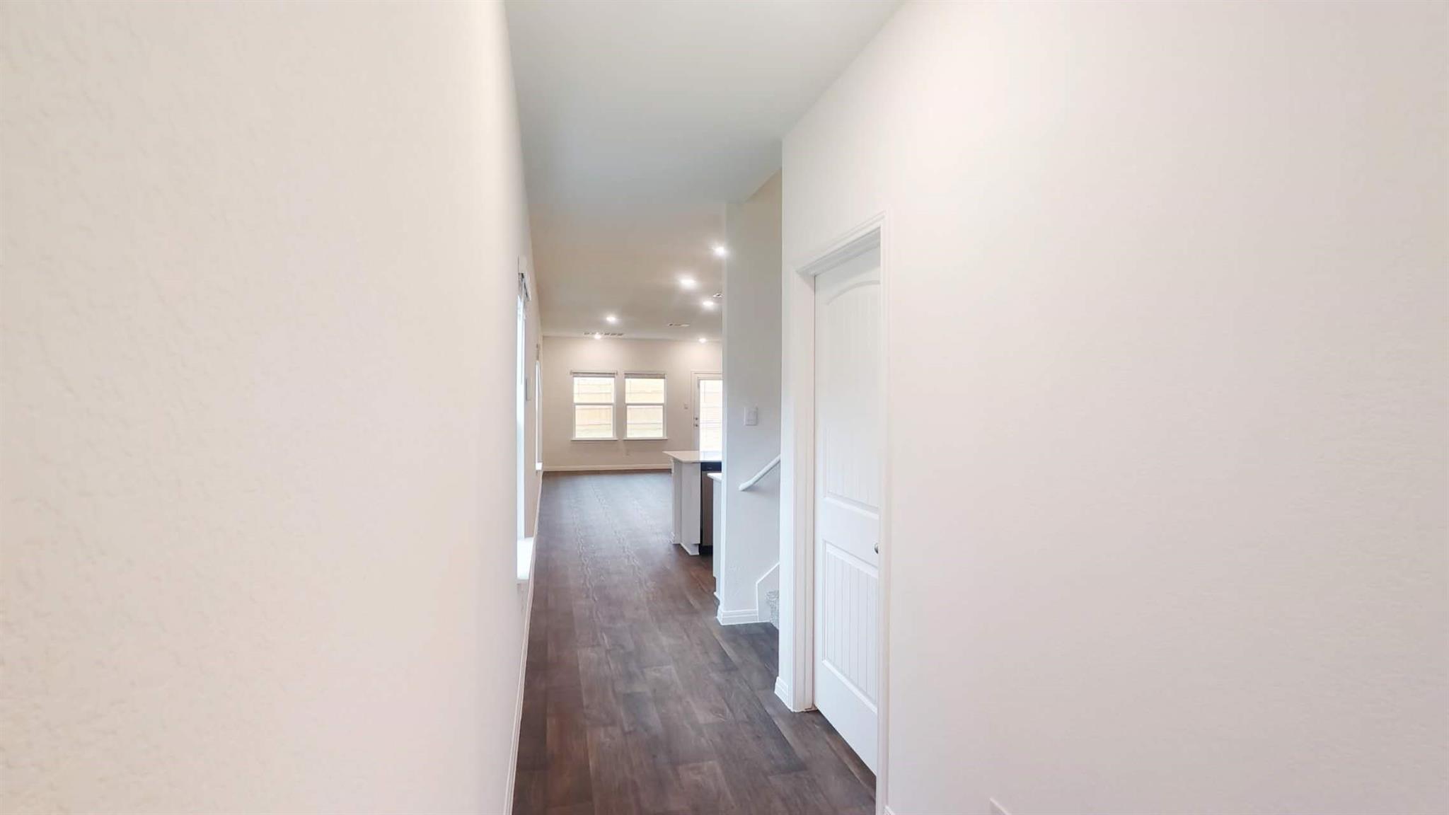 302 Gladiola LOOP — photo 4