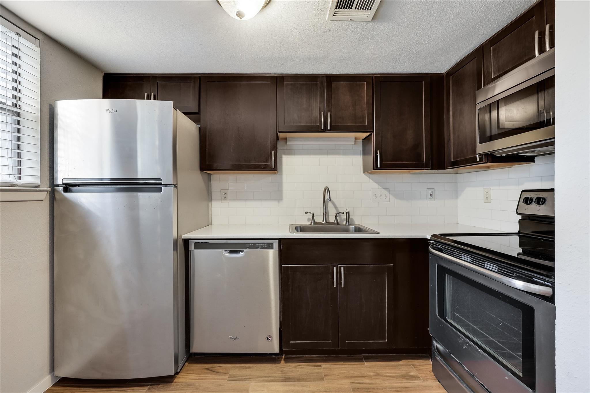 2500 Burleson RD #609 — photo 4