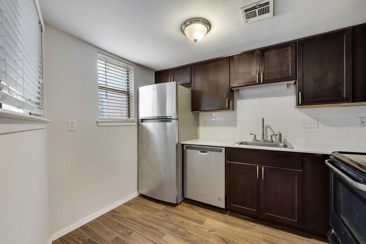 2500 Burleson RD #609 — photo 5