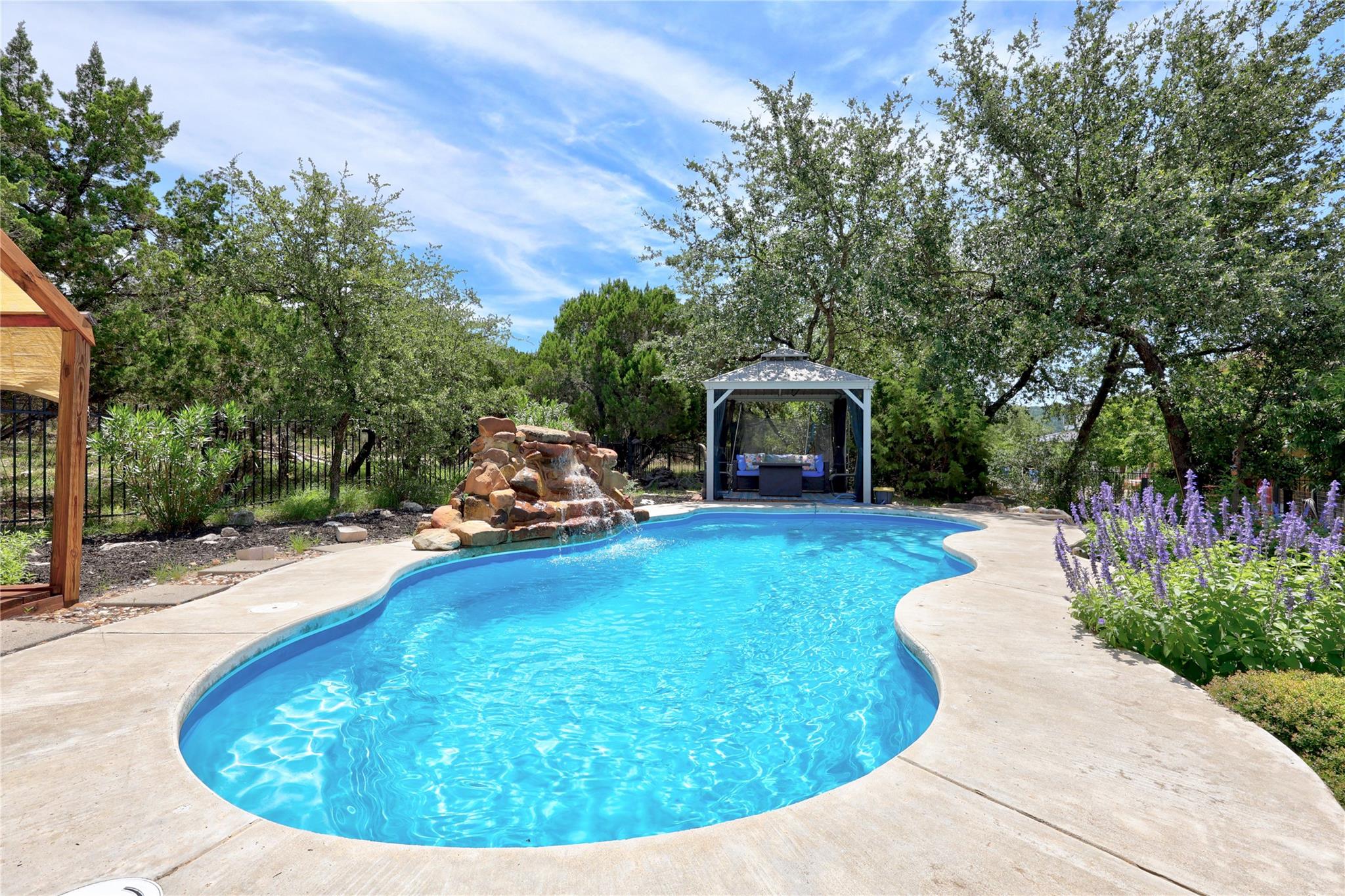 17001 Northlake Hills DR — photo 5