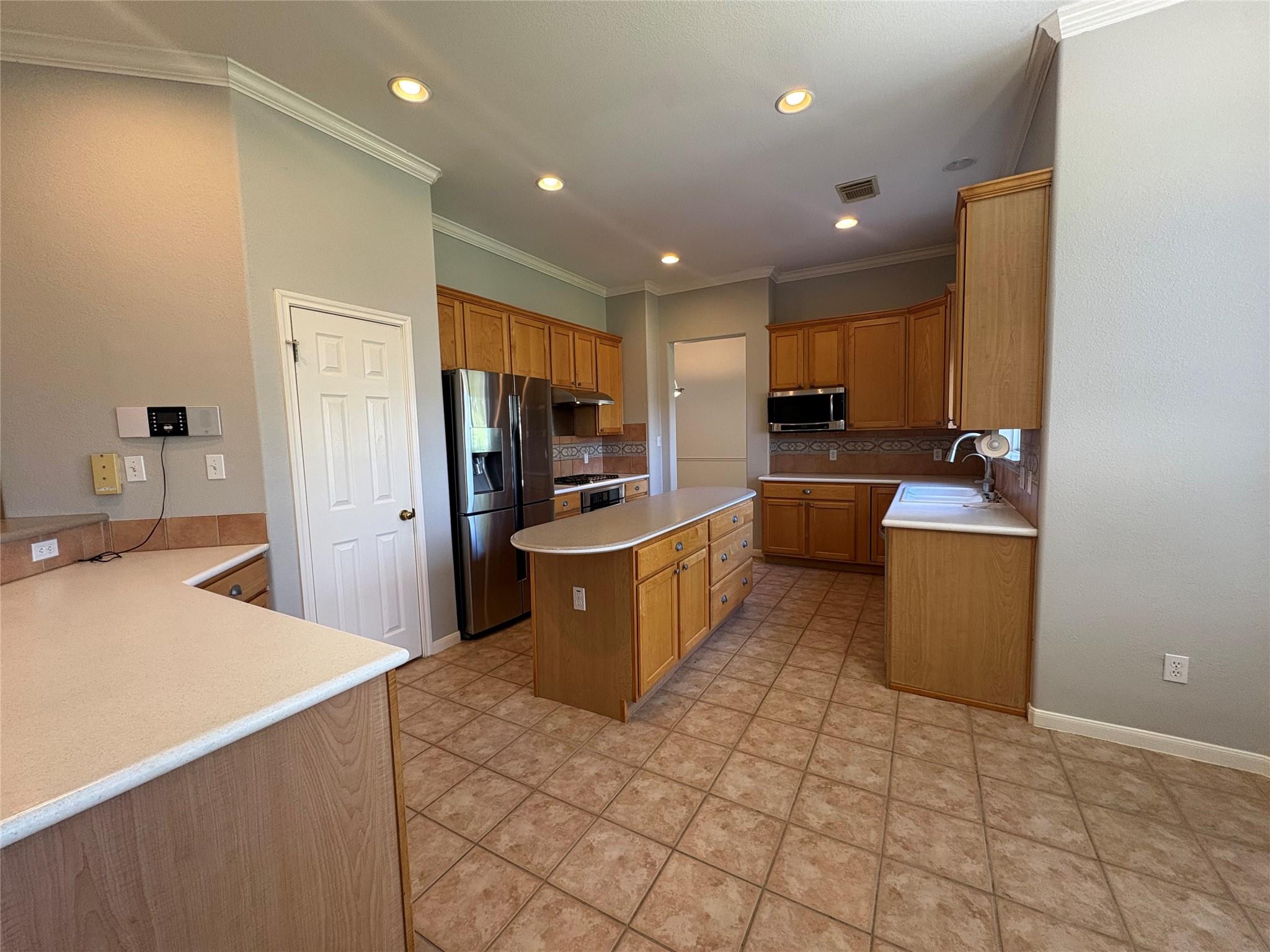 8419 Sea Ash CIR — photo 5