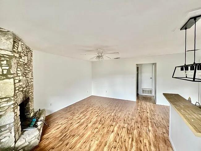 801 Bracewood CIR — photo 4