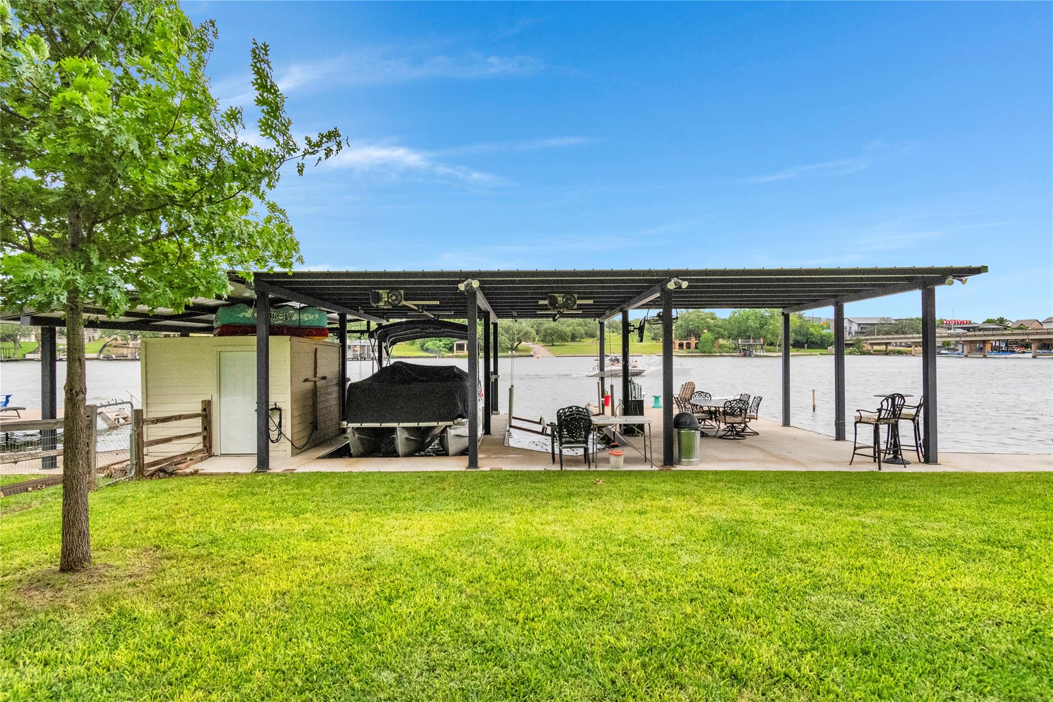 124 Riverbend Lane — photo 4