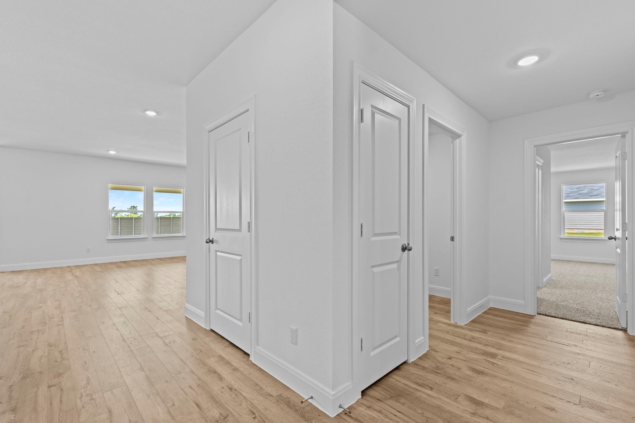 127 Union Pacific DR — photo 4
