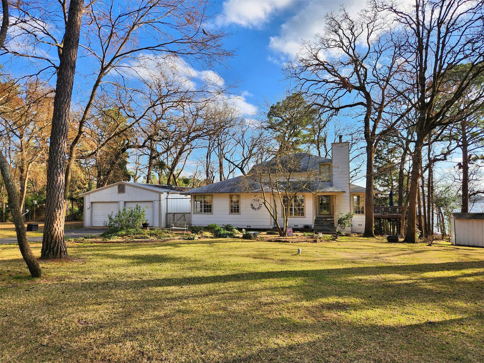 522 Christine DR — photo 3