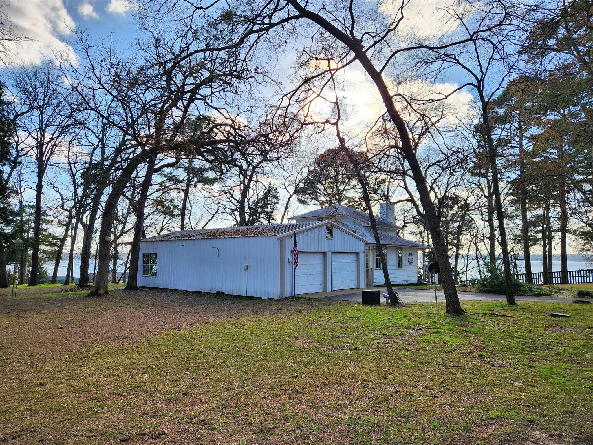 522 Christine DR — photo 4