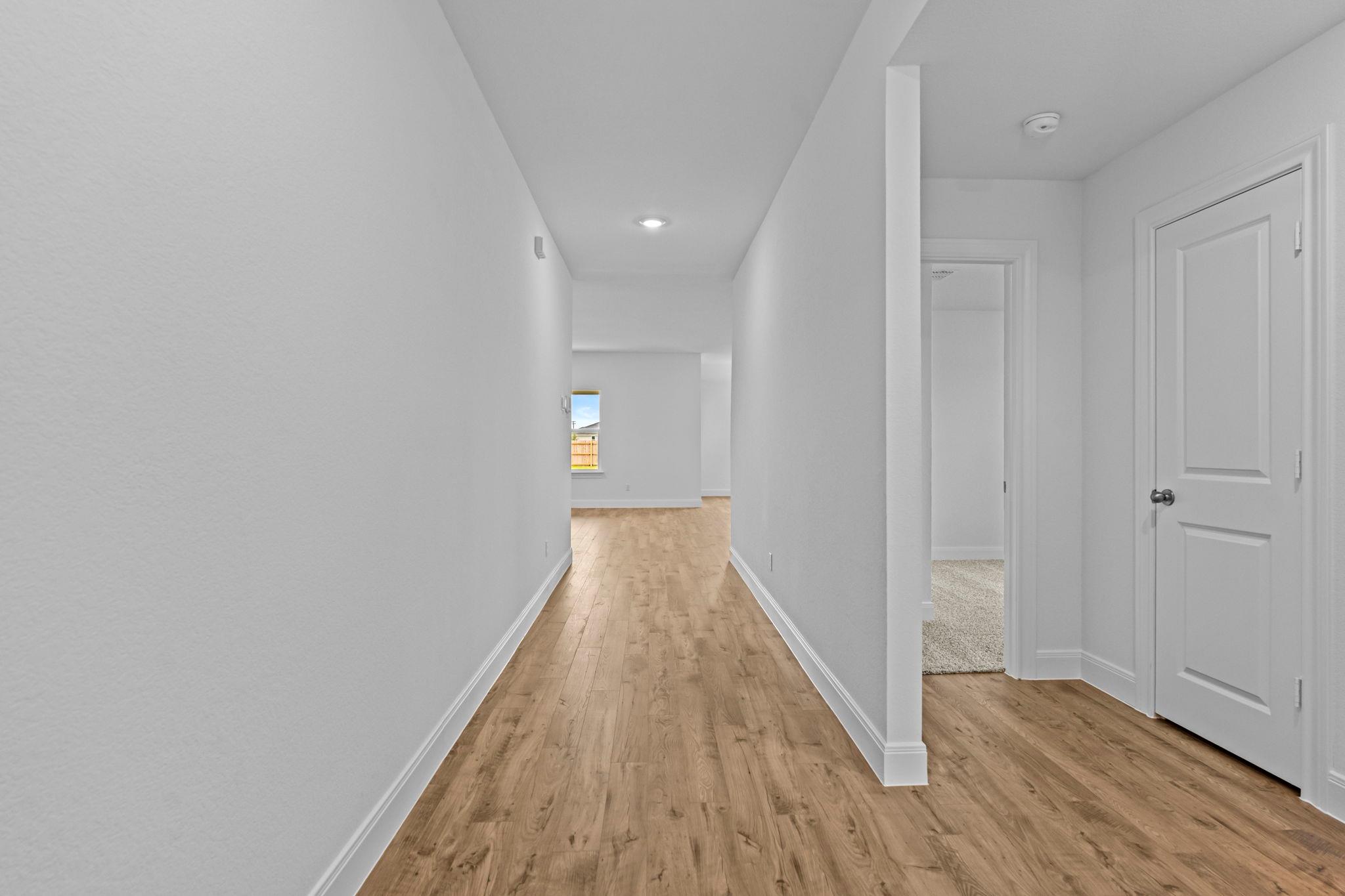 156 Great Northern DR — photo 3