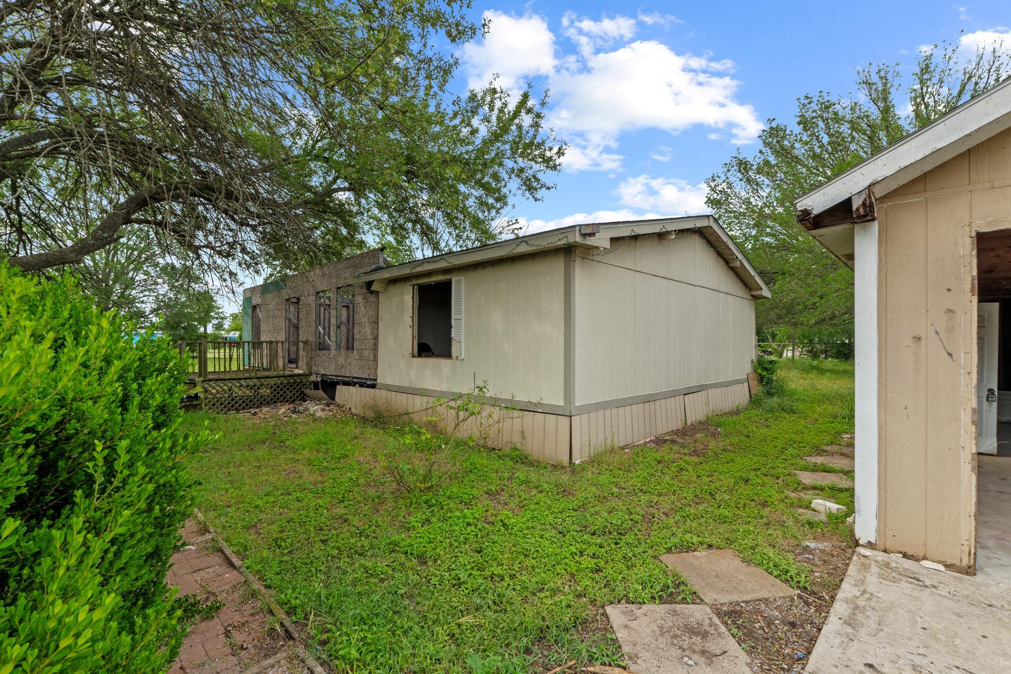 205 Skycrest DR — photo 4
