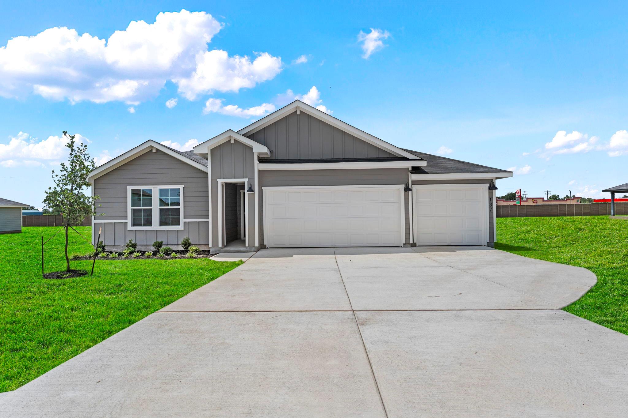 137 Union Pacific DR