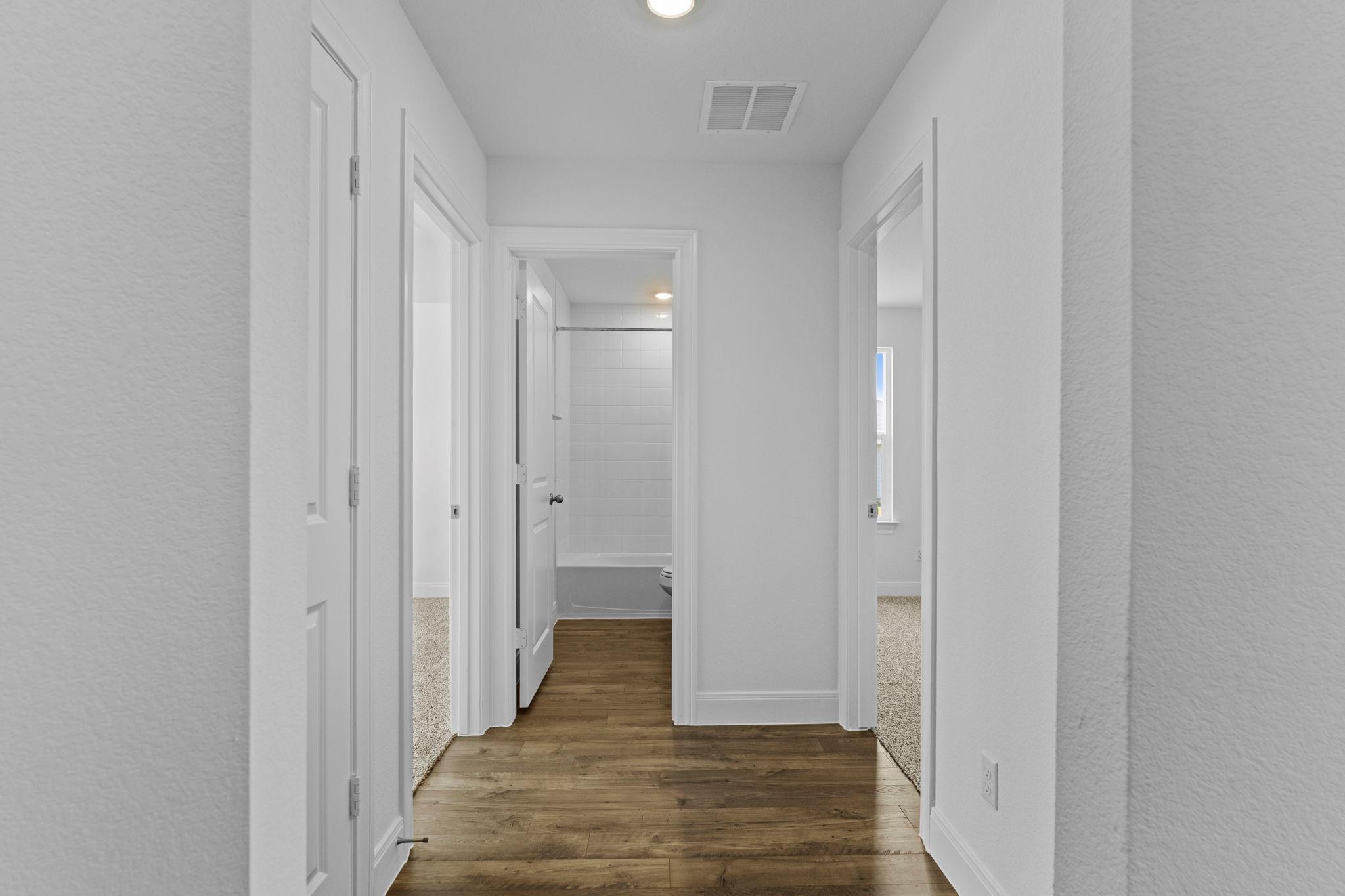 137 Union Pacific DR — photo 4