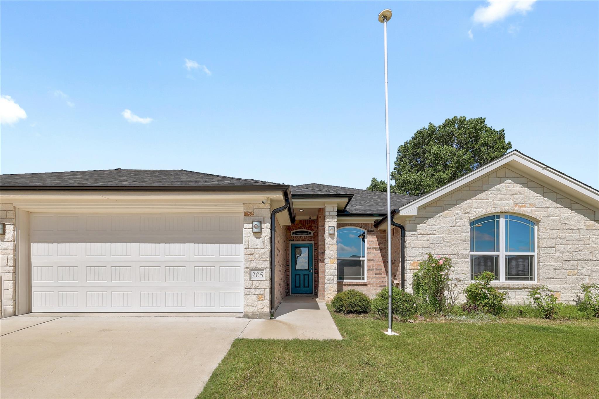 205 Slippery Elm DR — photo 3