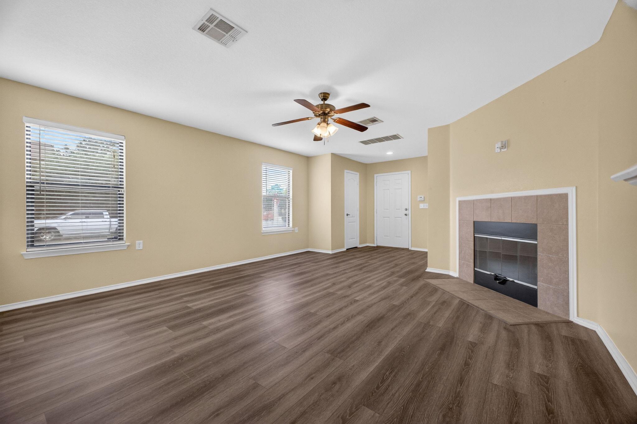 8813 Wiley WAY — photo 4