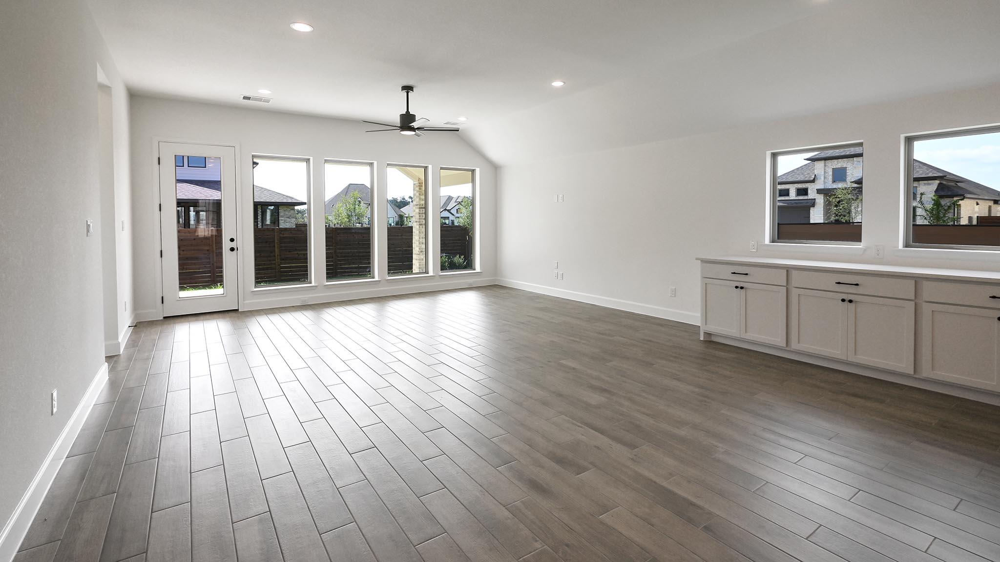 316 Foxfire CV — photo 3