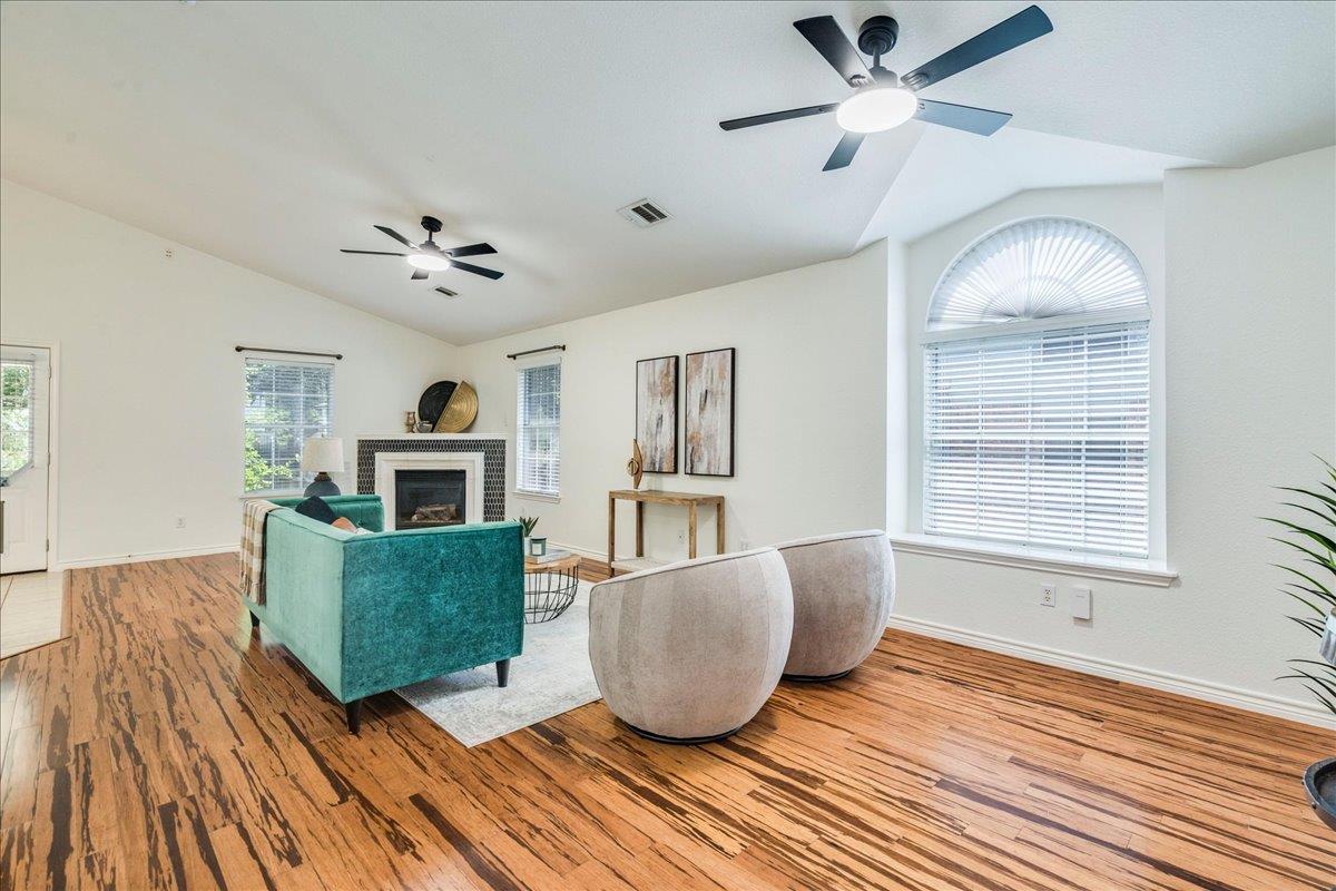 2912 Lynnbrook DR — photo 5