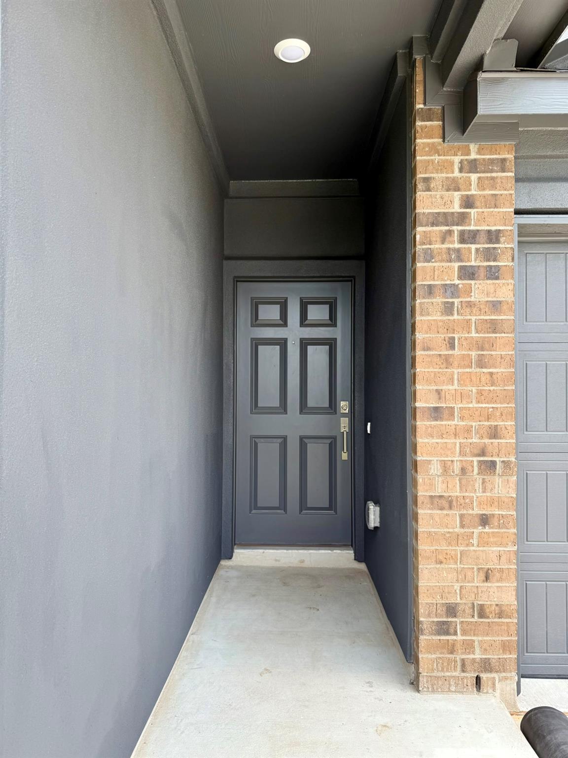 106 Camargue Dr — photo 3