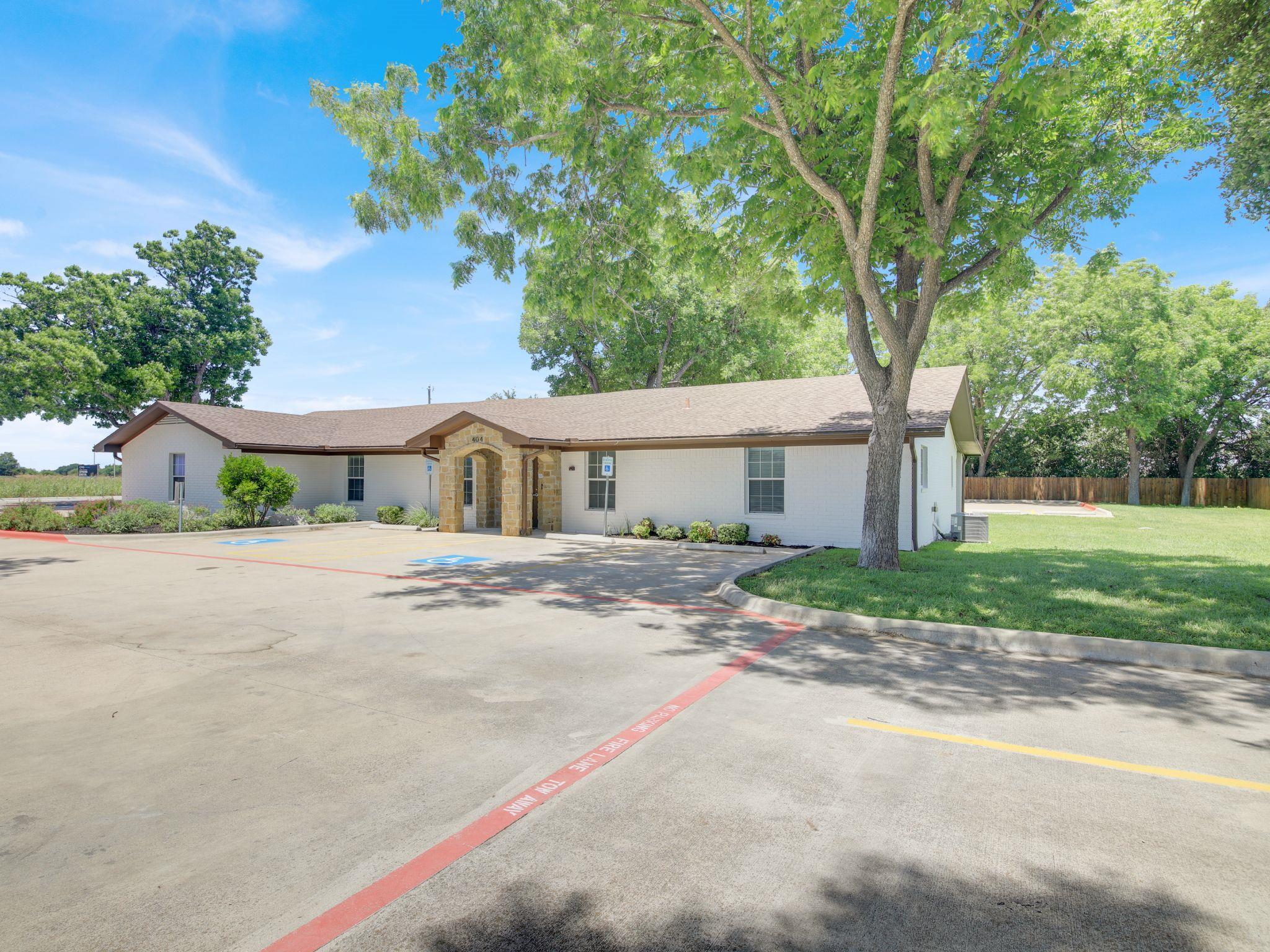 404 Carlos G Parker BLVD — photo 3